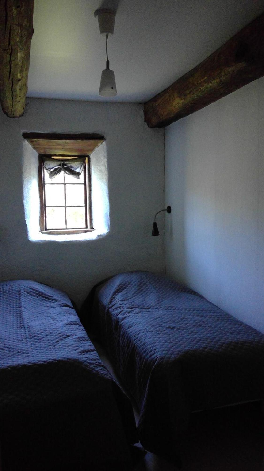 Liste Gard Hostel Ganthem Kamer foto