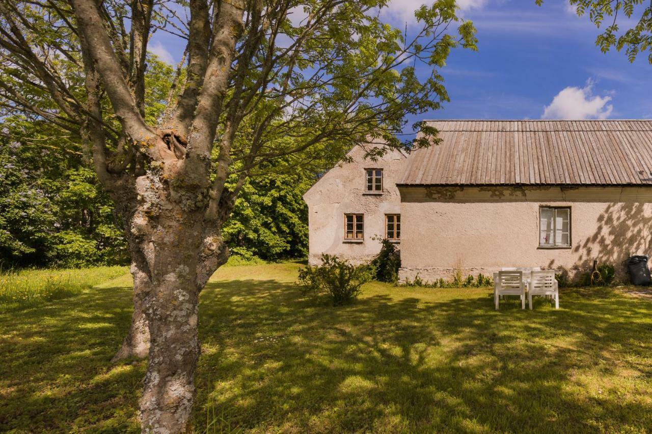 Liste Gard Hostel Ganthem Buitenkant foto